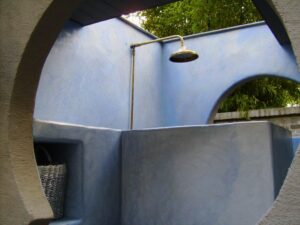 Tadelakt buitendouche