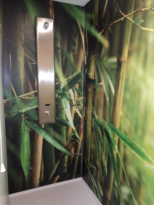 Impressie toilet - showergroep renovatie bamboe display 